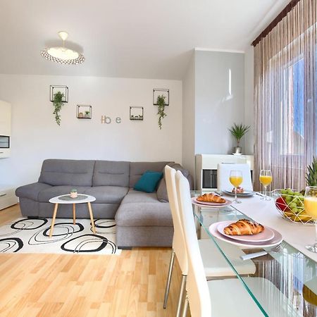 Apartman Andi Daire Pula Dış mekan fotoğraf